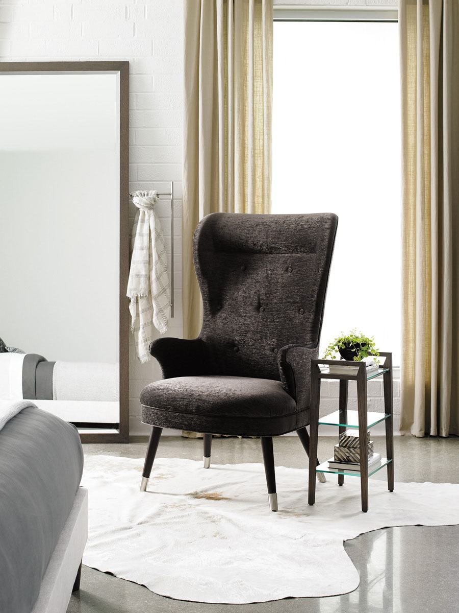 Аристократичное кресло с высокой спинкой HIGH POWERED от американского бренда Caracole