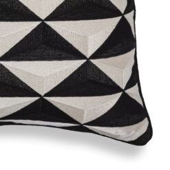 Декоративная подушка Mist (черно-белая, прямоугольная) Eichholtz Черно-белый