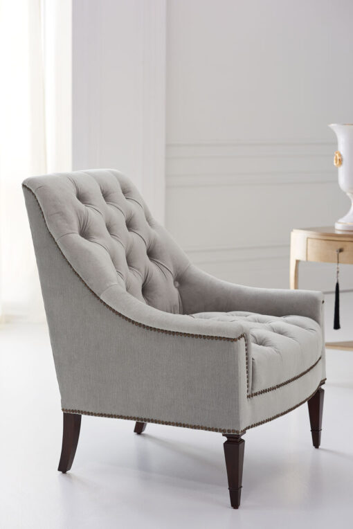 Кресло Classic Elegance (светло-серое) Caracole Светло-серый